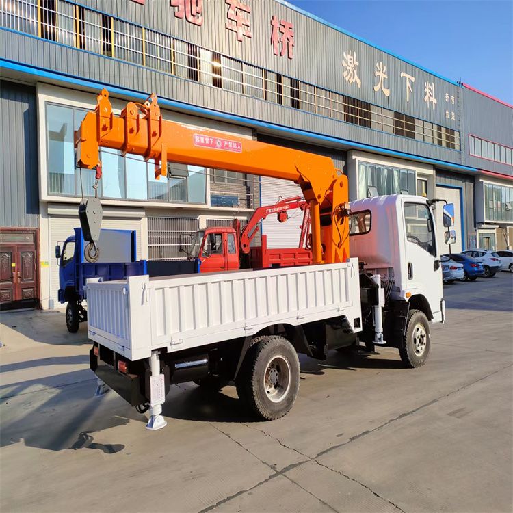 水林乡三轮随车吊定制 农用改装机自备吊中瑞长期出售