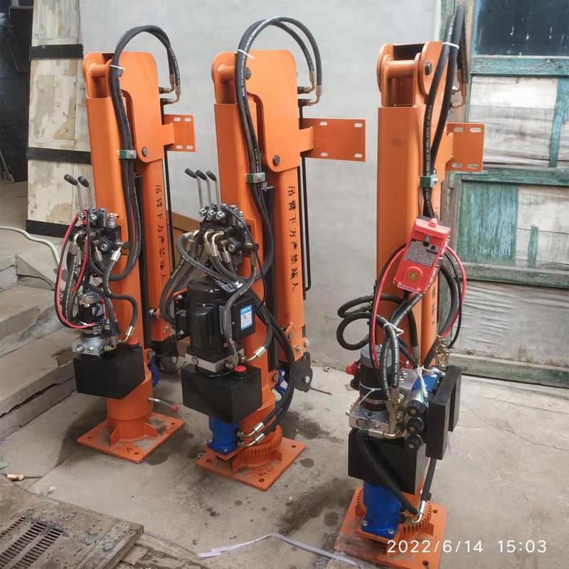 水林乡重汽蓝牌随车吊 3.2吨 国六动力强 液压驱动 农用自卸起重机